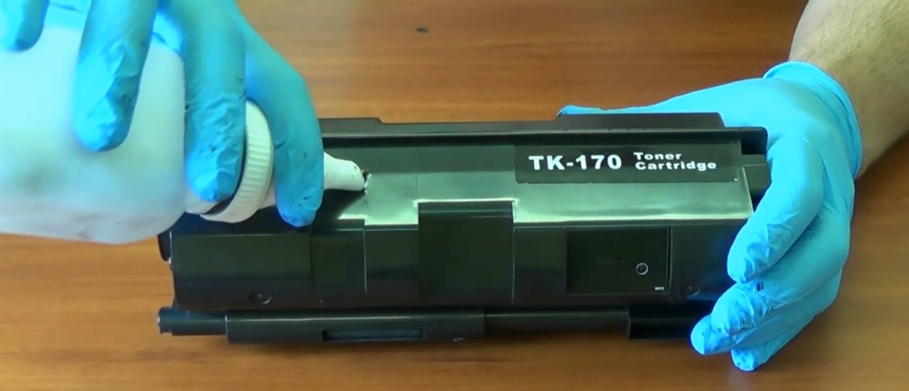 Процесс заправки оригинального картриджа Kyocera